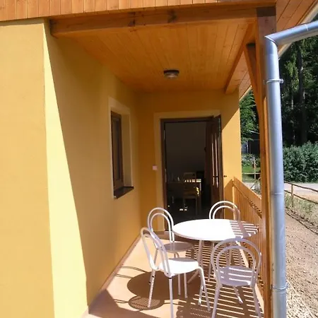 U Tesaru Aldeamento Turístico *